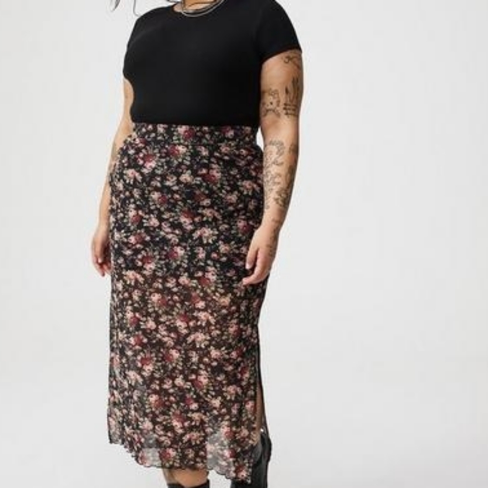 NWT Mesh Maxi Skirt